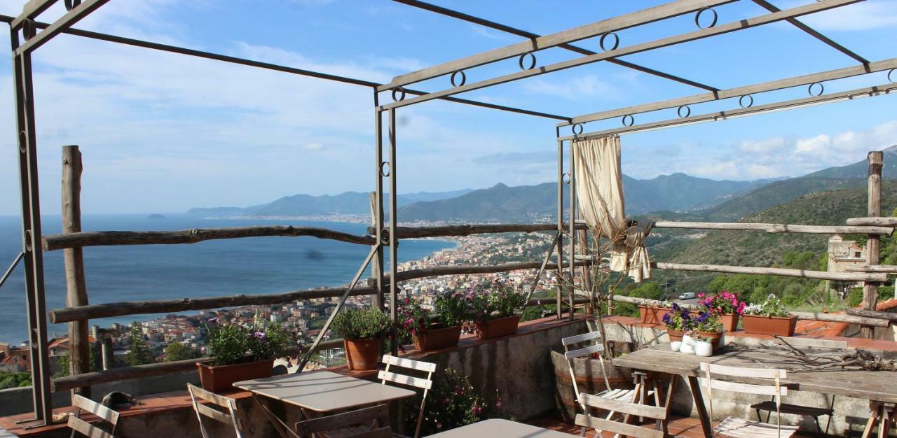 San Martino Rooms & Breakfast Borgio Verezzi Bagian luar foto